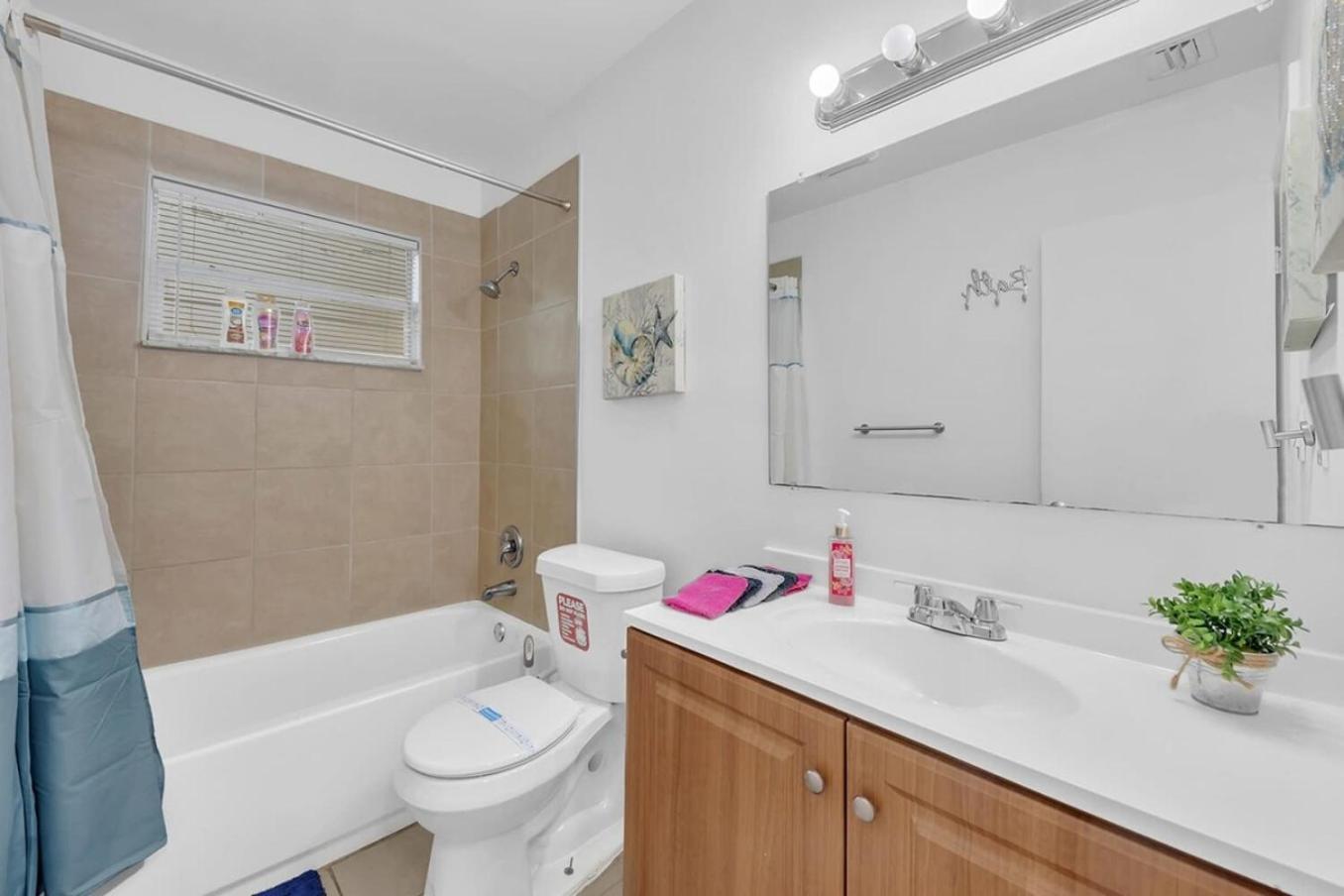 2 Bedroom House Minutes From Beach And Casino Db1 Dania Beach Eksteriør bilde