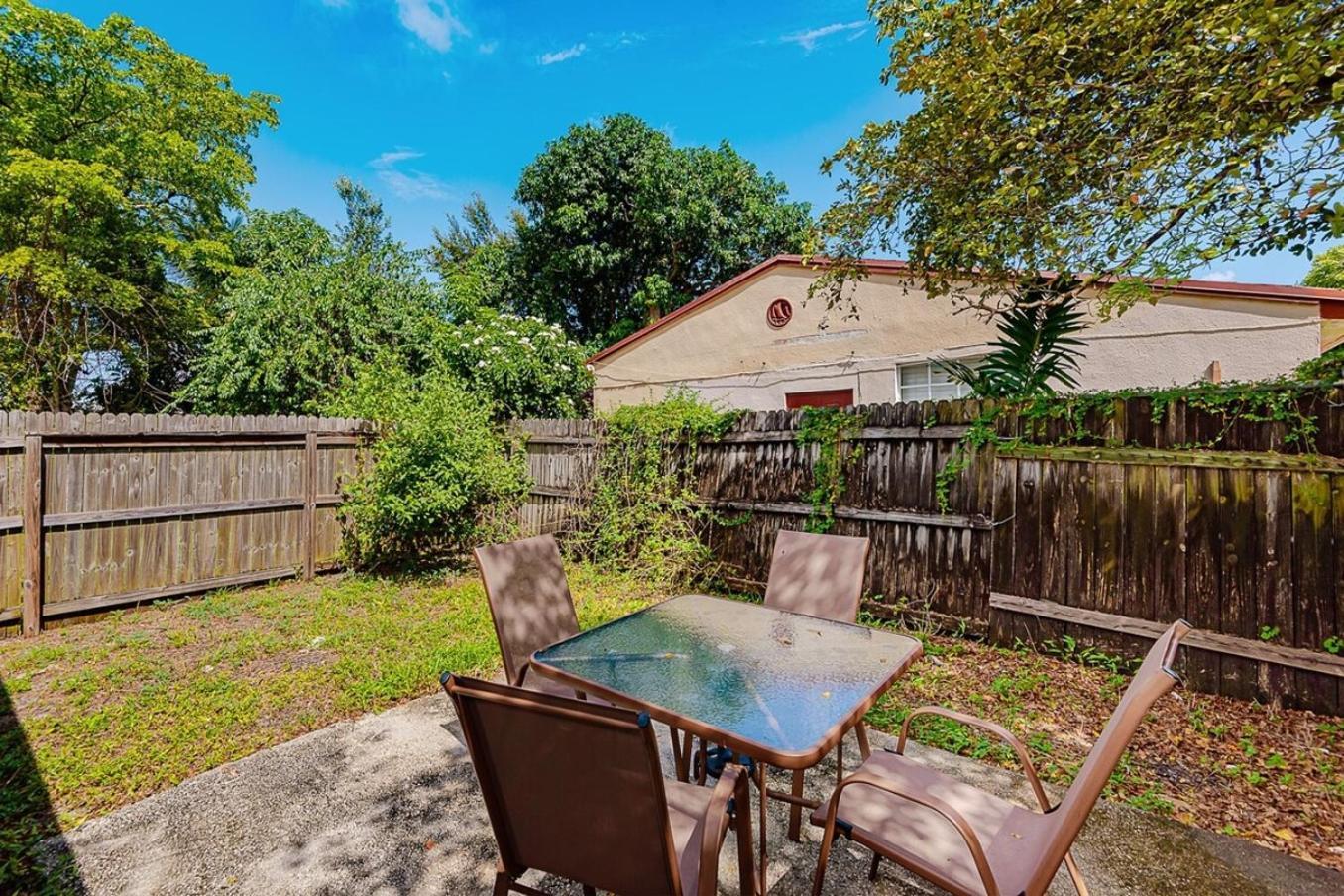 2 Bedroom House Minutes From Beach And Casino Db1 Dania Beach Eksteriør bilde