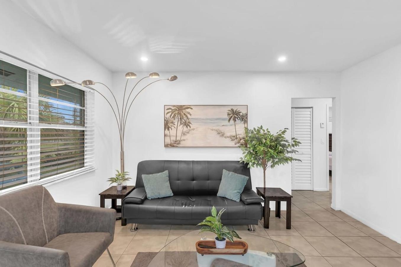 2 Bedroom House Minutes From Beach And Casino Db1 Dania Beach Eksteriør bilde